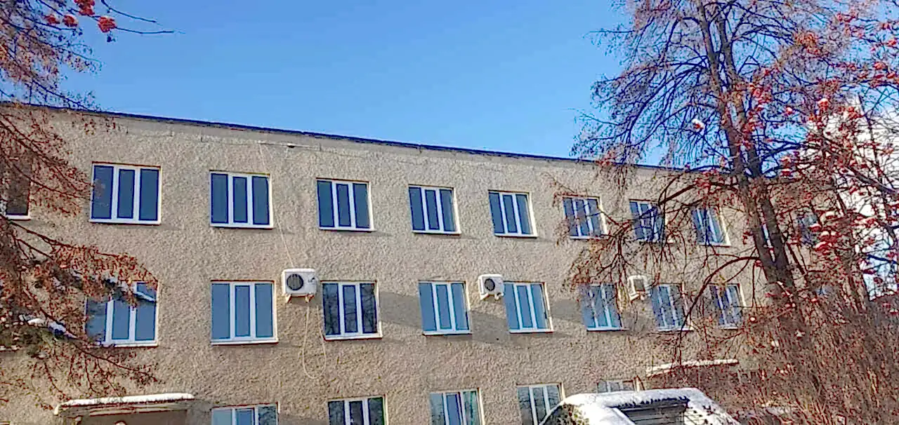 Окно Rehau Blitz 1300х1400 двустворчатое